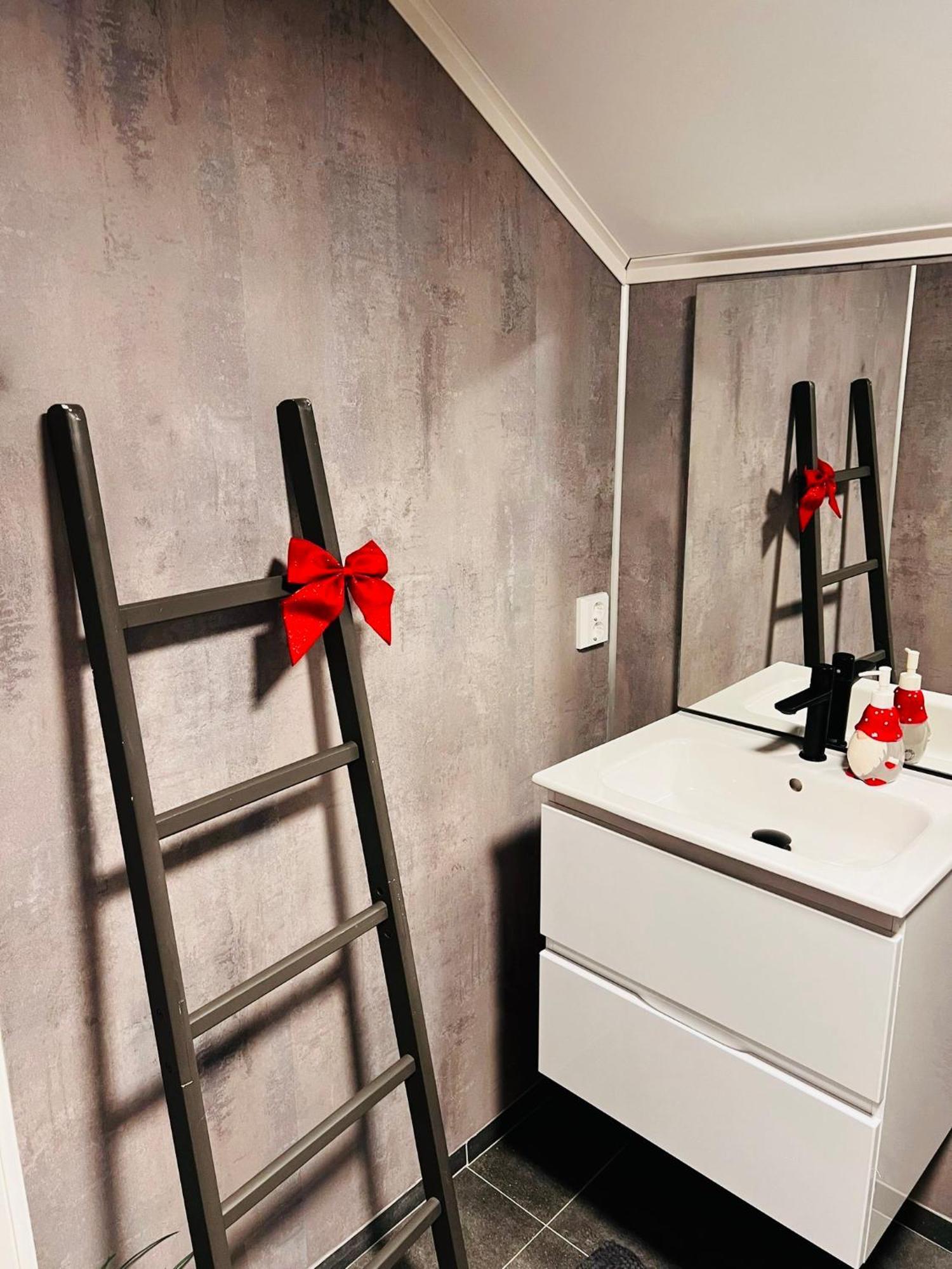 Arctic Loft Apartment Skjervoy Екстериор снимка